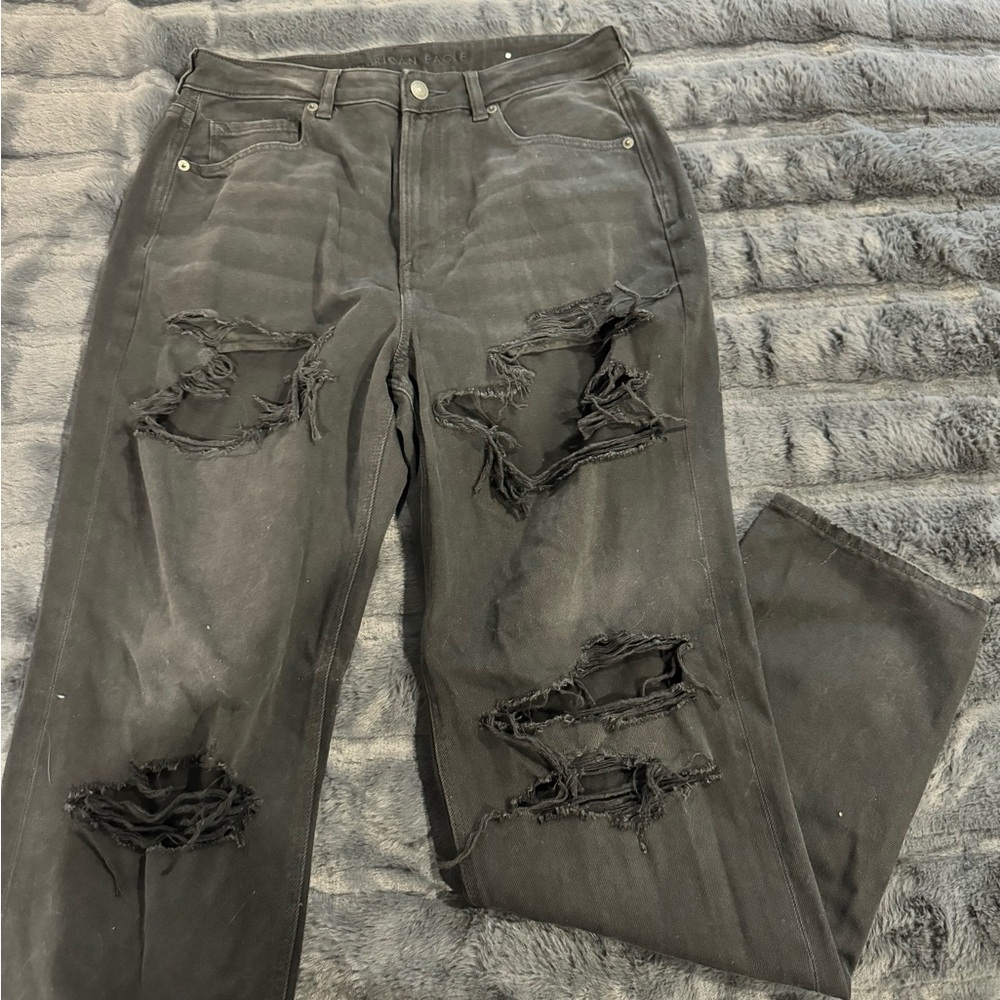 Straight leg, high waisted ripped jeans